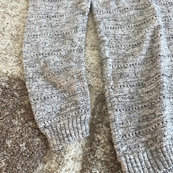 Grey knit sweater - Picture 2 of 3
